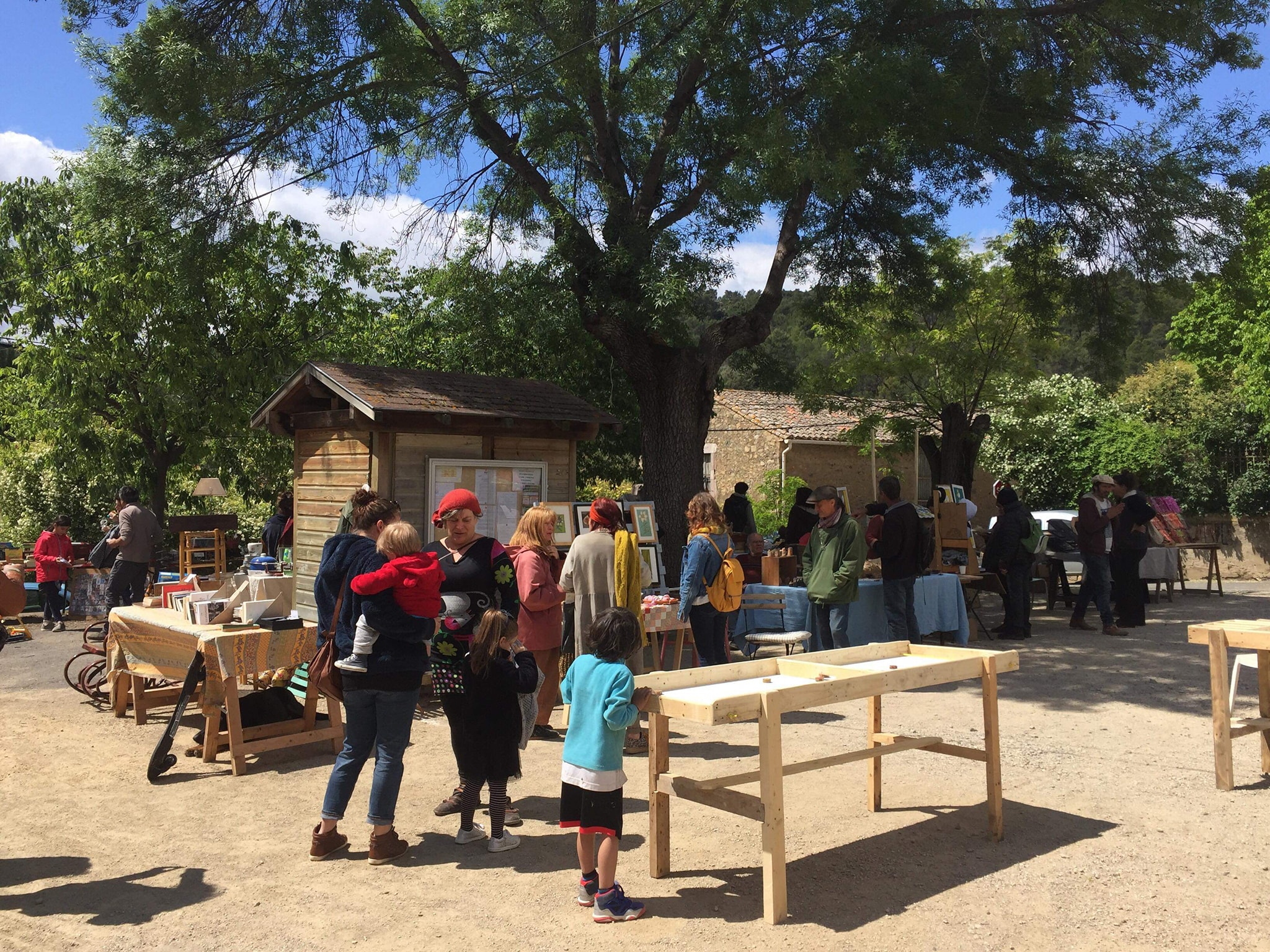 vide grenier paguignan 3.jpg